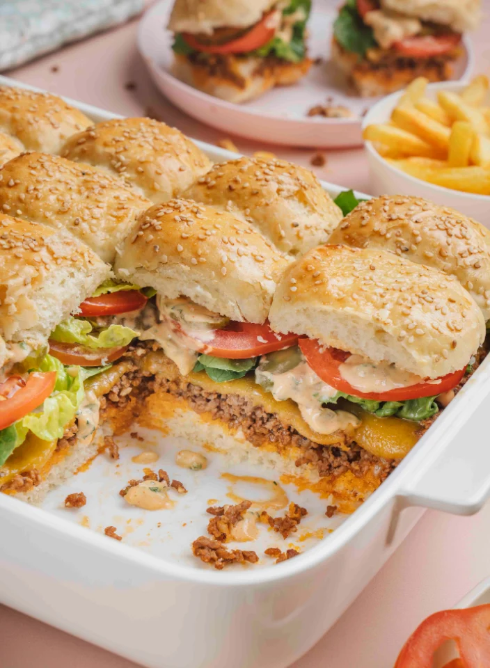Überbackene Sandwiches in der Auflaufform