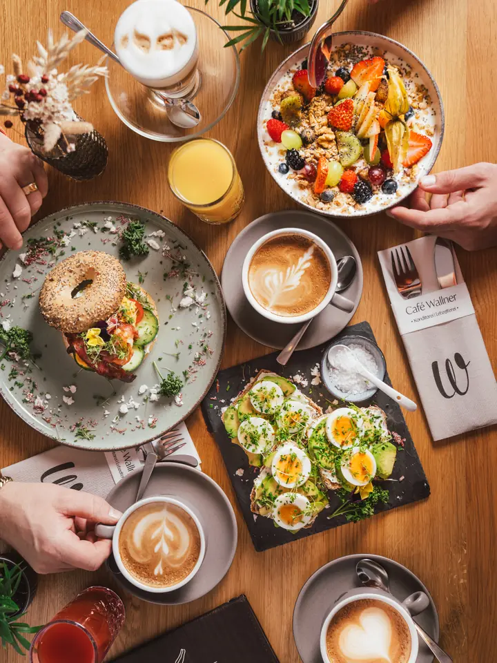 Frühstückstisch im Café Wallner